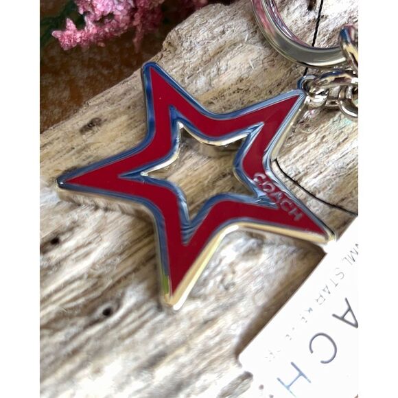 Red Silver Cut Out Star COACH Gold Key Chain / Fob Purse Charm - Picture 1 of 5